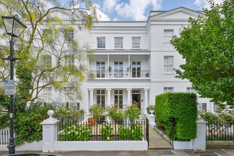 5 bedroom terraced house to rent, St Peters Square, Ravenscourt Park, London, W6