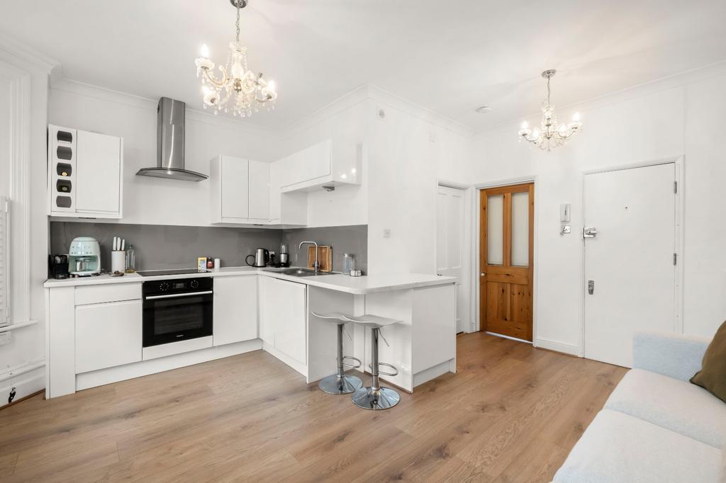 Kitchen / Living