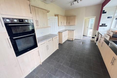 4 bedroom detached house for sale, Lancaster Road, Knott End-on-sea