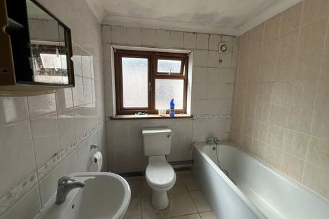 1 bedroom in a house share to rent, Cranbury Avenue
