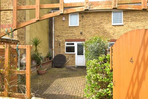 2 bedroom end of terrace house for sale, St. Johns Street, Margate