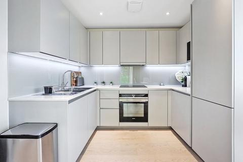 2 bedroom flat to rent, 21 Plough Road, Battersea, London