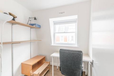 2 bedroom flat to rent, Nassau Street, Fitzrovia, London, W1W