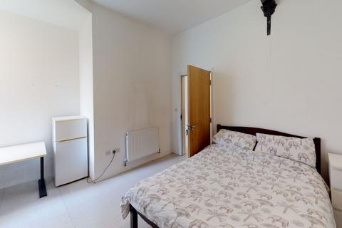 6 bedroom flat to rent, Flat 9, 1 Barker Gate, Lace Market, Nottingham, NG1 1JS