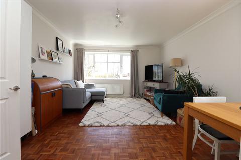 2 bedroom flat for sale, Brooklyn Road, Woking GU22