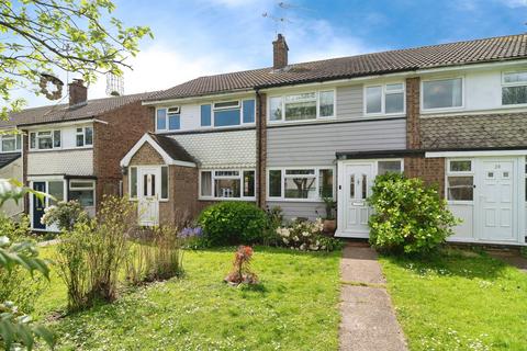 30 Barrymore Walk, Rayleigh, SS6 8YF