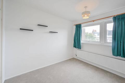 3 bedroom flat to rent, Abbots Manor, Pimlico, London, SW1V
