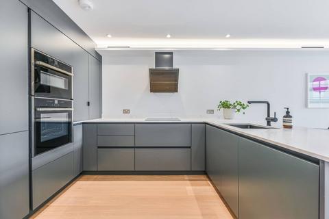 3 bedroom flat for sale, Parliament View, Albert Embankment, London, SE1