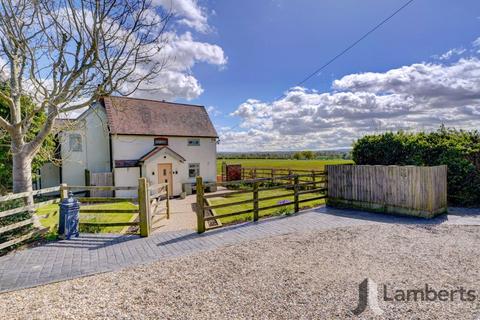 4 bedroom detached house for sale, Droitwich Road, Hanbury