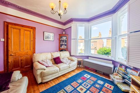 3 bedroom terraced house for sale, Dallin Road, Shooters Hill