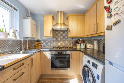 17 Hill View, Whyteleafe, CR3 0HE