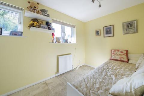 17 Hill View, Whyteleafe, CR3 0HE
