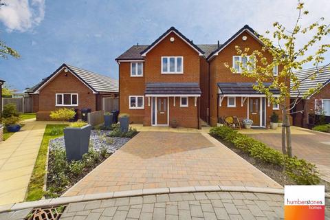 4 bedroom detached house to rent, The Green, Quinton