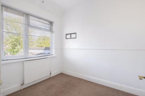 9 Maple Crescent, Sidcup, DA15 9LT