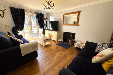 3 bedroom semi-detached house for sale, 31 Primrose Close, Cowbridge, The Vale of Glamorgan CF71 7DZ