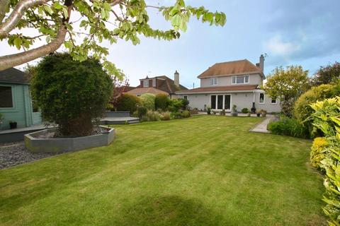 28 Herschell Square, Walmer, Deal, CT14 7SF