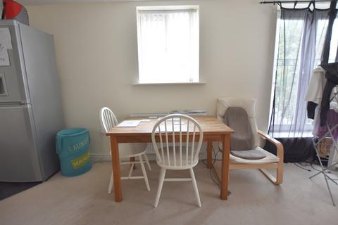 2 bedroom flat to rent, Marmion Road Nottingham NG3