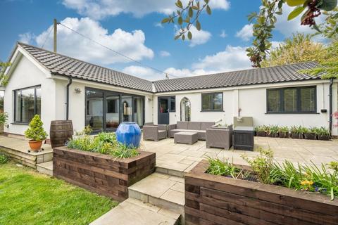 4 bedroom detached bungalow for sale, Forncett St. Mary