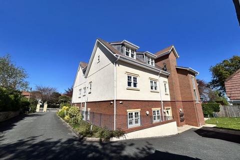 2 bedroom apartment for sale, Walshaw Avenue, Colwyn Bay