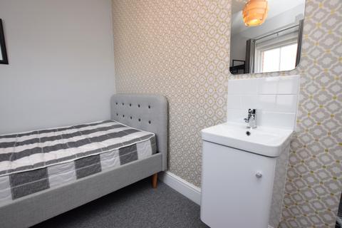 1 bedroom in a house share to rent, Burns Street, Northampton NN1