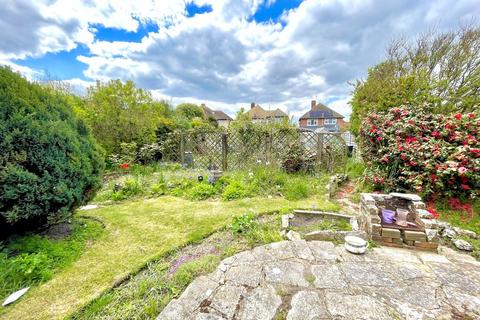 3 bedroom detached house for sale, Harsfold Road, Rustington