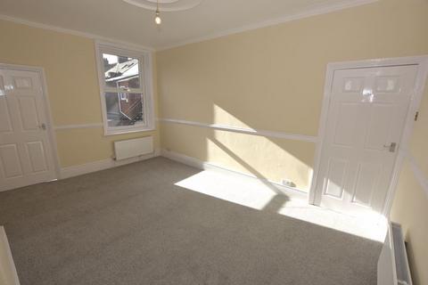 2 bedroom apartment to rent, Fontburn Terrace, North Shields