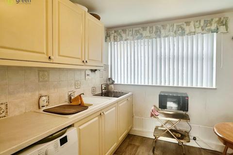 2 bedroom ground floor maisonette for sale, Kennedy Close, Sutton Coldfield B72