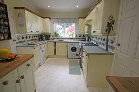 16 Jubilee Road, Fordingbridge, SP6 1DP