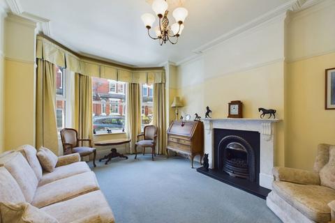 5 Well Close Terrace, Whitby, YO21 3AR