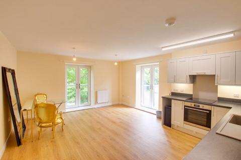 2 bedroom apartment to rent, Lower Bristol Road, Bath