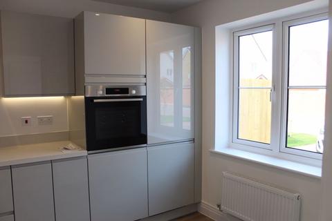 2 bedroom semi-detached house to rent, Brand New 2 Bed House with En-suite