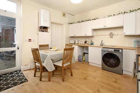 2 bedroom apartment for sale, Grosvenor Terrace, Teignmouth