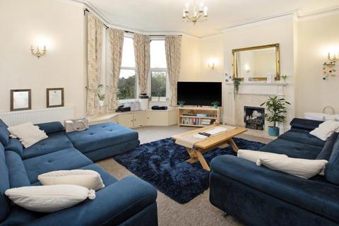 2 bedroom flat for sale, Grosvenor Terrace, Teignmouth, TQ14