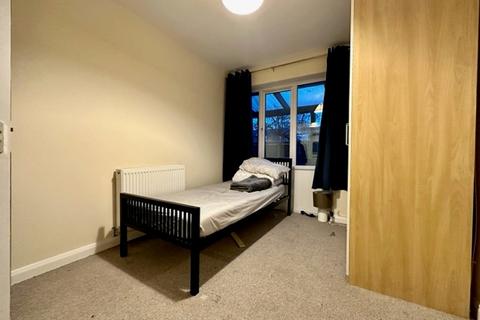 1 bedroom in a house share to rent, Hazelwood Close, CB4