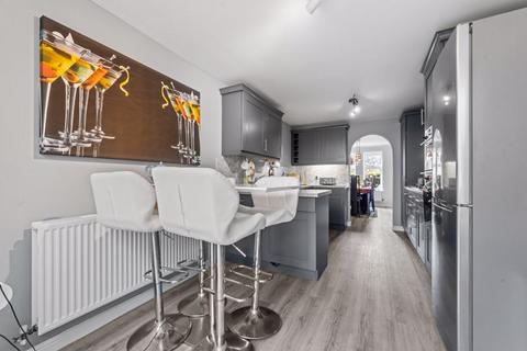 50 Kenny Drive, Carshalton, SM5 4PH
