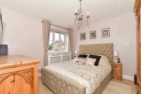 17 Froden Close, Billericay, CM11 2TY
