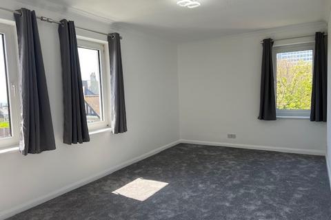 2 bedroom flat to rent, Kemp Court, Church Place