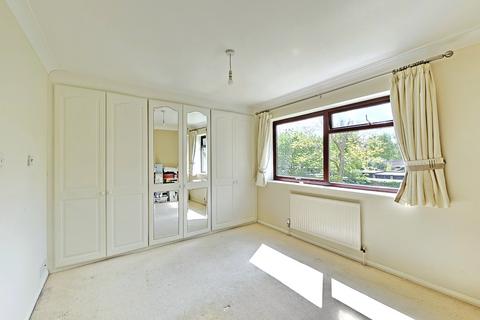 2 bedroom flat to rent, Copperfields, The Avenue, Beckenham, BR3
