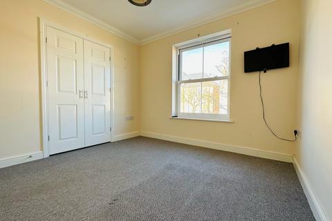 1 bedroom property to rent, Old School Court, Kirkley Cliff Road, NR33