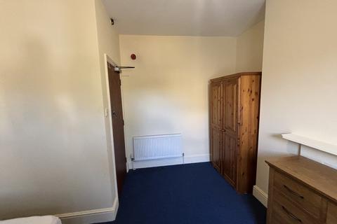 1 bedroom in a house share to rent, Victoria Road, Room 5, Cambridge CB4