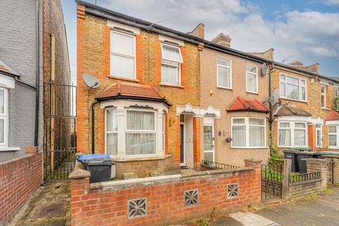 3 bedroom terraced house for sale, Clarence Road, Enfield