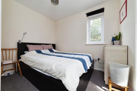 1 bedroom flat to rent, Green Pond Close, Walthamstow, London, E17