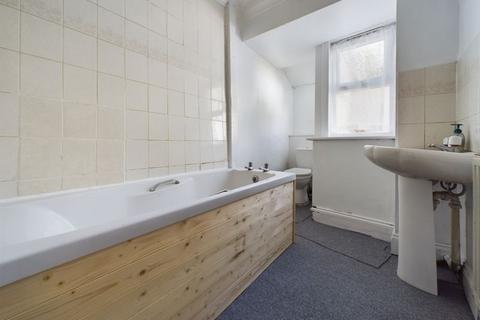 3 bedroom end of terrace house for sale, Drump Road, Redruth - Cash buyers only, family home, requires updating