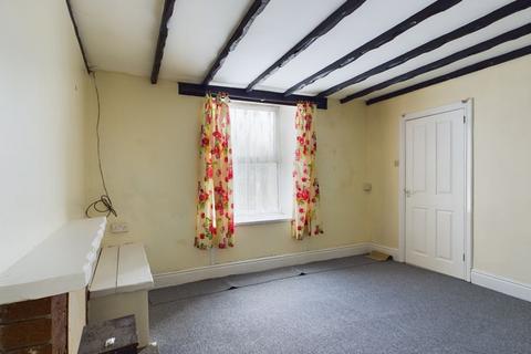 3 bedroom end of terrace house for sale, Drump Road, Redruth - Cash buyers only, family home, requires updating