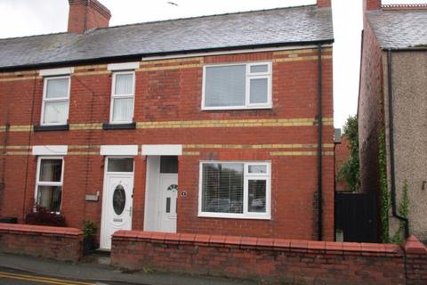 2 bedroom end of terrace house to rent, Maelor Road, Wrexham