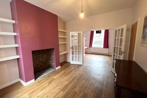 2 bedroom terraced house to rent, Park Street, Manchester