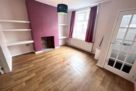 2 bedroom terraced house to rent, Park Street, Manchester