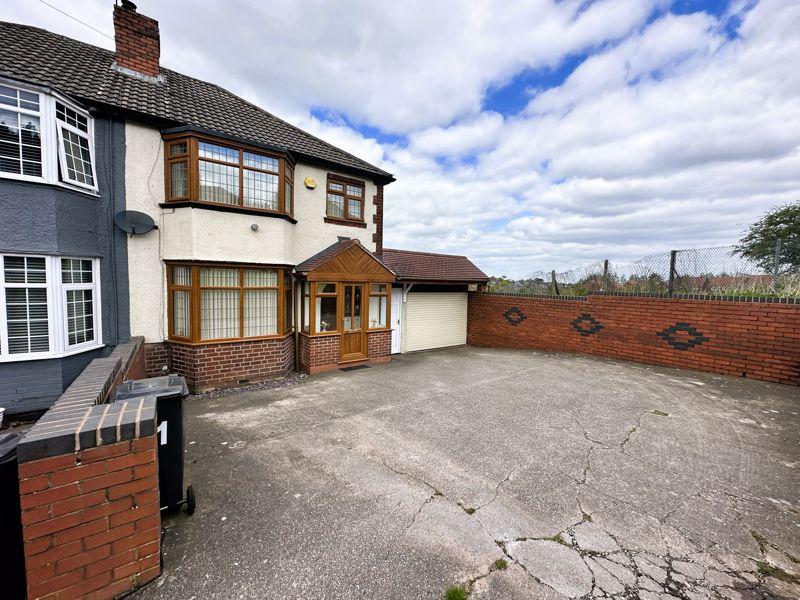 Eve Lane, Dudley DY1 3 bed semidetached house for sale £224,950