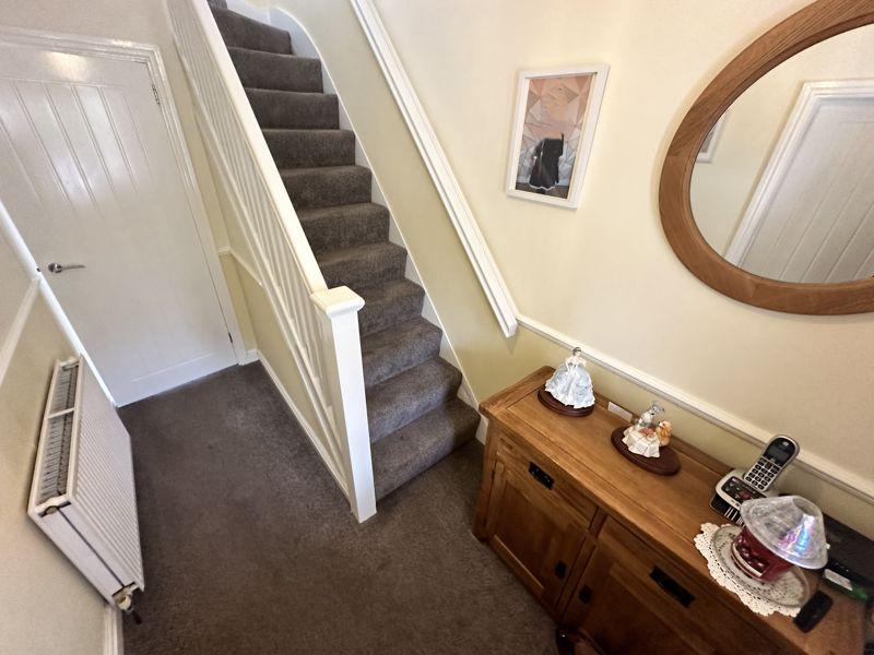 Eve Lane, Dudley DY1 3 bed semidetached house for sale £224,950