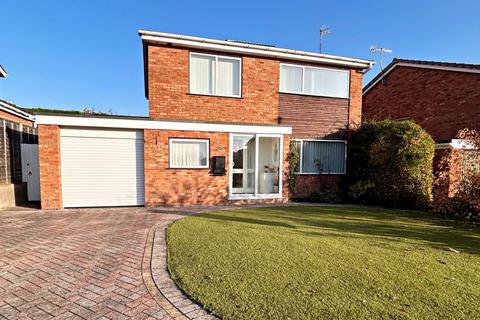 4 bedroom detached house for sale, Allesborough Drive, Pershore